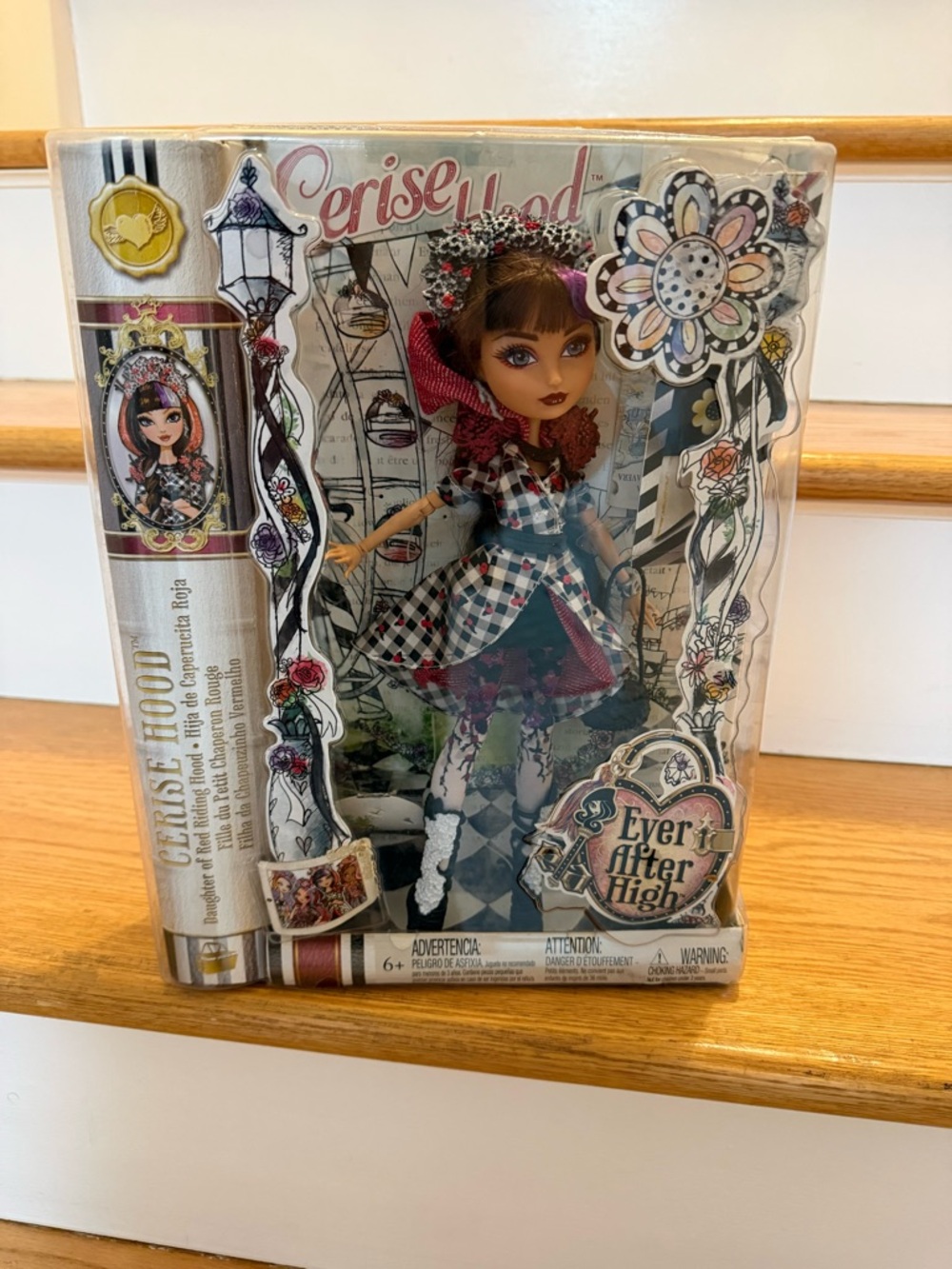NWT EVER AFTER HIGH SPRING UNSPRUNG CERISE HOOD by MATTEL 2014